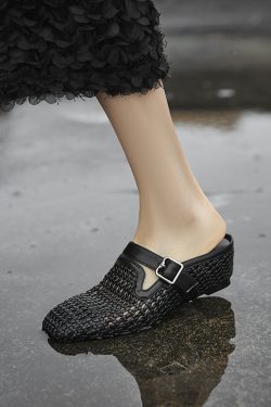 Breathable Open-Toe Woven Mule Shoes with Belt Buckle - Italian Vacation Style Outdoor Slippers for Women