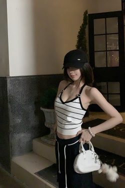 Breathable Seamless Gathered Breast Tape for Summer, Invisible Fabric Chest Stickers, Anti-Exposure Solution