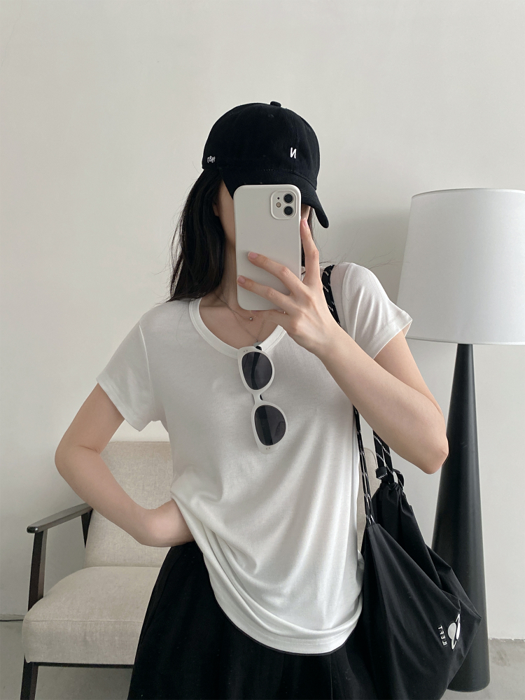 Breathable Sun Grapefruit T-Shirt in Cool Colors - Relaxed Fit, Round Neck, Short Sleeve, Women's Summer Minimalist Style Breathable Sun Grapefruit T-Shirt in Cool Colors - Relaxed Fit, Round Neck, Short Sleeve, Women's Summer Minimalist Style