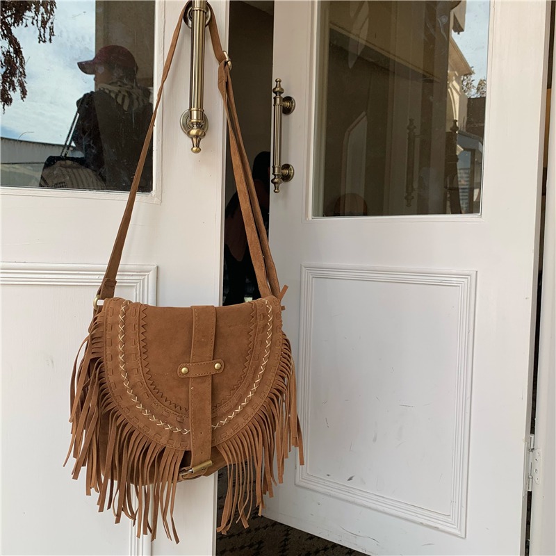 Brown Retro American Fringe Bag - Women's Bohemian Faux Suede Crossbody & Shoulder Bag for Versatile Style Brown Retro American Fringe Bag - Women's Bohemian Faux Suede Crossbody & Shoulder Bag for Versatile Style