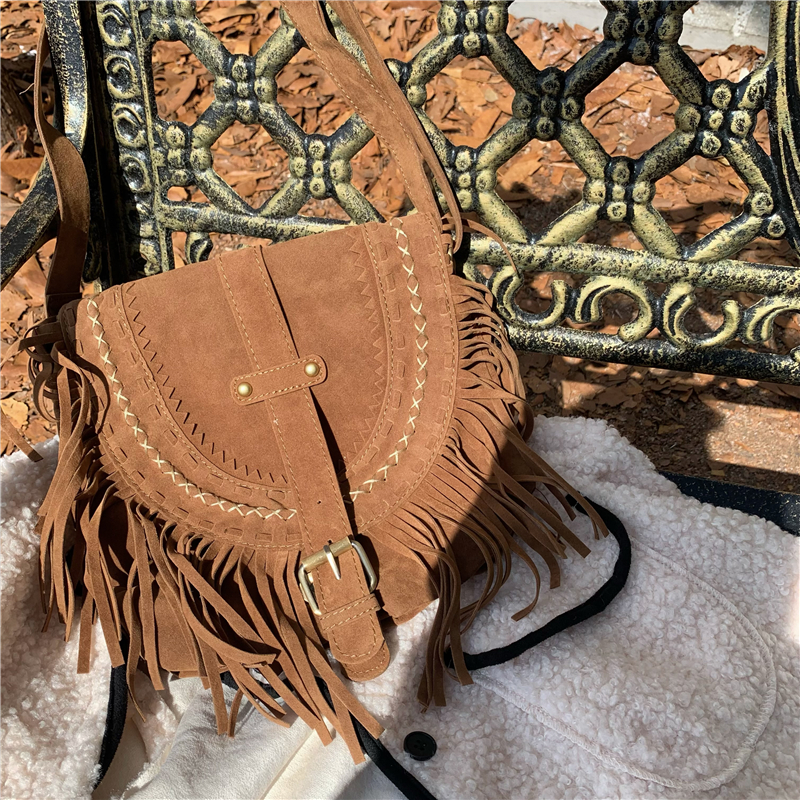Brown Retro American Fringe Bag - Women's Bohemian Faux Suede Crossbody & Shoulder Bag for Versatile Style Brown Retro American Fringe Bag - Women's Bohemian Faux Suede Crossbody & Shoulder Bag for Versatile Style