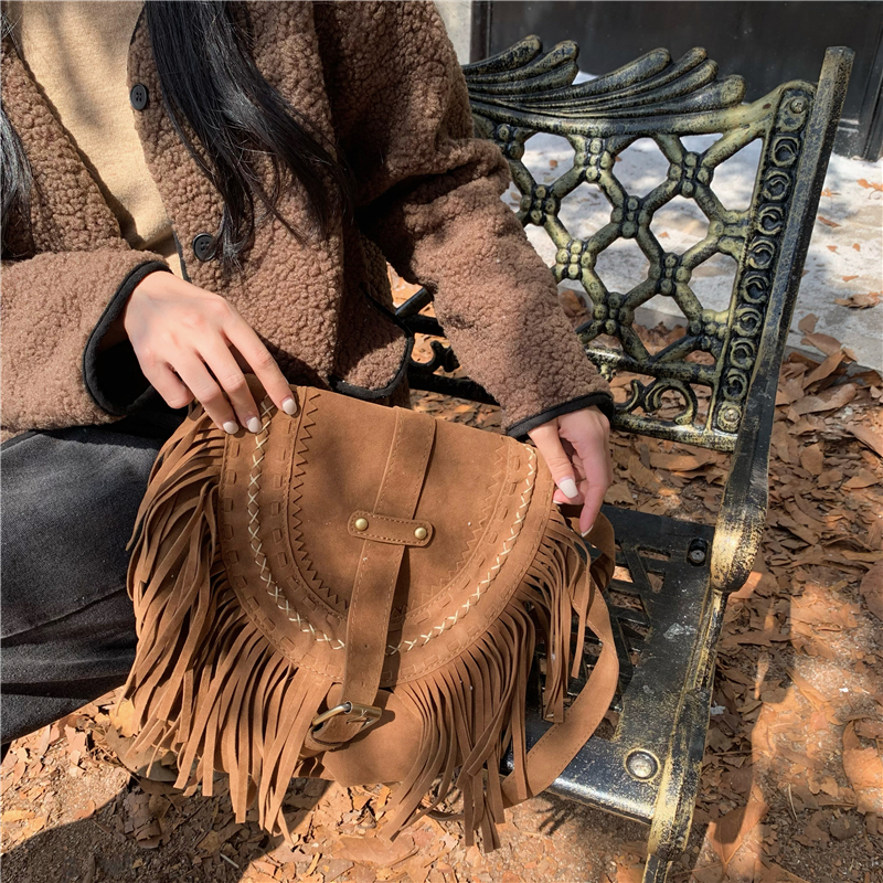Brown Retro American Fringe Bag - Women's Bohemian Faux Suede Crossbody & Shoulder Bag for Versatile Style Brown Retro American Fringe Bag - Women's Bohemian Faux Suede Crossbody & Shoulder Bag for Versatile Style