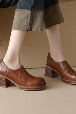 Brown Vintage Italian-Style Soft Sole Ankle Boots with Back Zipper – 6.5 cm Heel, Comfortable Cow Leather Footwear