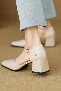 Burgundy Sheepskin High Heeled Chunky Heel Sandals for Women - Square Toe Hollow One-Strap Closed-Toe Style for Summer 2025