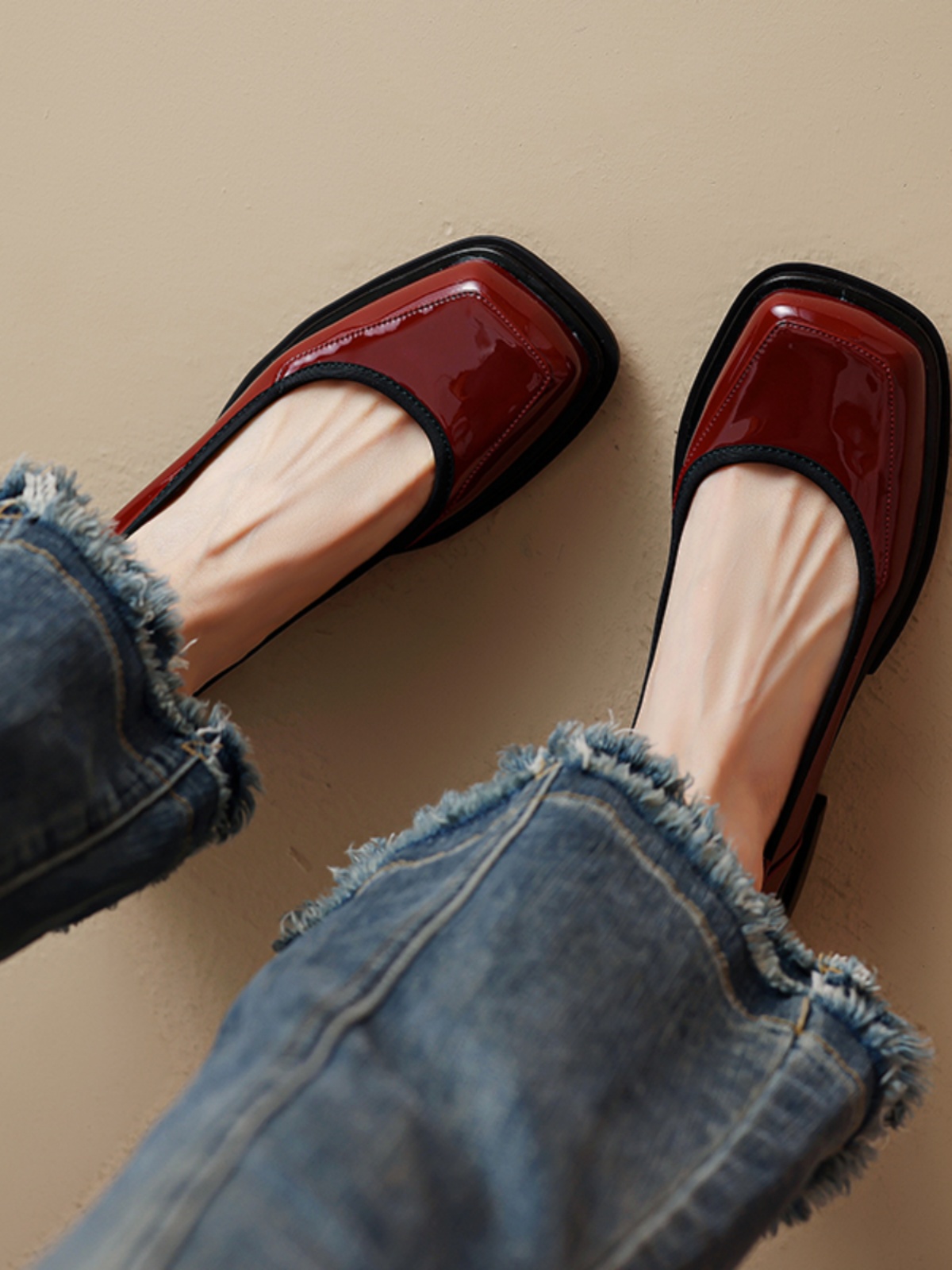 Burgundy Square-Toe Low-Heeled Loafers for Women - Stylish Leather Mid-Heel Shoes, Size 41, Perfect for Casual or Office Wear Burgundy Square-Toe Low-Heeled Loafers for Women - Stylish Leather Mid-Heel Shoes, Size 41, Perfect for Casual or Office Wear
