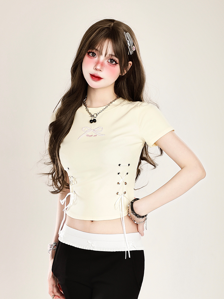 Butterfly Embroidery Tie-Up Shoulder Cropped Short Sleeve T-Shirt for Women – Summer Fitted Top, Sweet and Spicy Style Butterfly Embroidery Tie-Up Shoulder Cropped Short Sleeve T-Shirt for Women – Summer Fitted Top, Sweet and Spicy Style