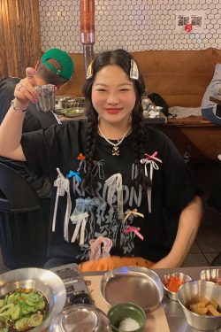 Butterfly Knot Short Sleeve T-Shirt for Women - Unique Summer 2025 Fashion Top, Exquisite Design, Trendy 90s Style