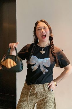 Butterfly Knot Short Sleeve T-Shirt for Women, Plus Size, Round Neck, Regular Fit, Black Top, 2025 Spring Summer Fashion