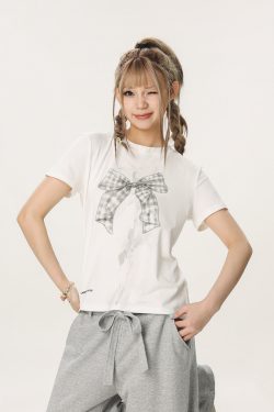 Butterfly Print Short Sleeve T-Shirt for Women - Casual Summer Versatile Slim Fit Top, Trendy 90s American Style