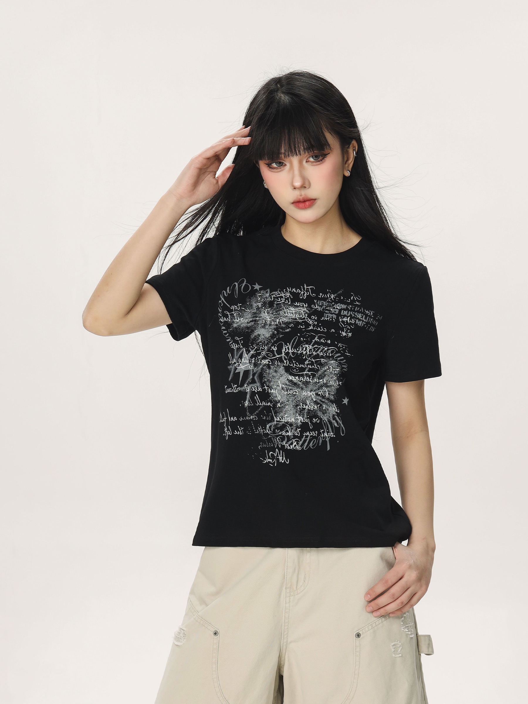 Butterfly Print Slim Fit Crop Top T-Shirt for Women – Summer Short Sleeve Casual Style, Y2K Aesthetic, Spicy Girl Fashion Butterfly Print Slim Fit Crop Top T-Shirt for Women – Summer Short Sleeve Casual Style, Y2K Aesthetic, Spicy Girl Fashion