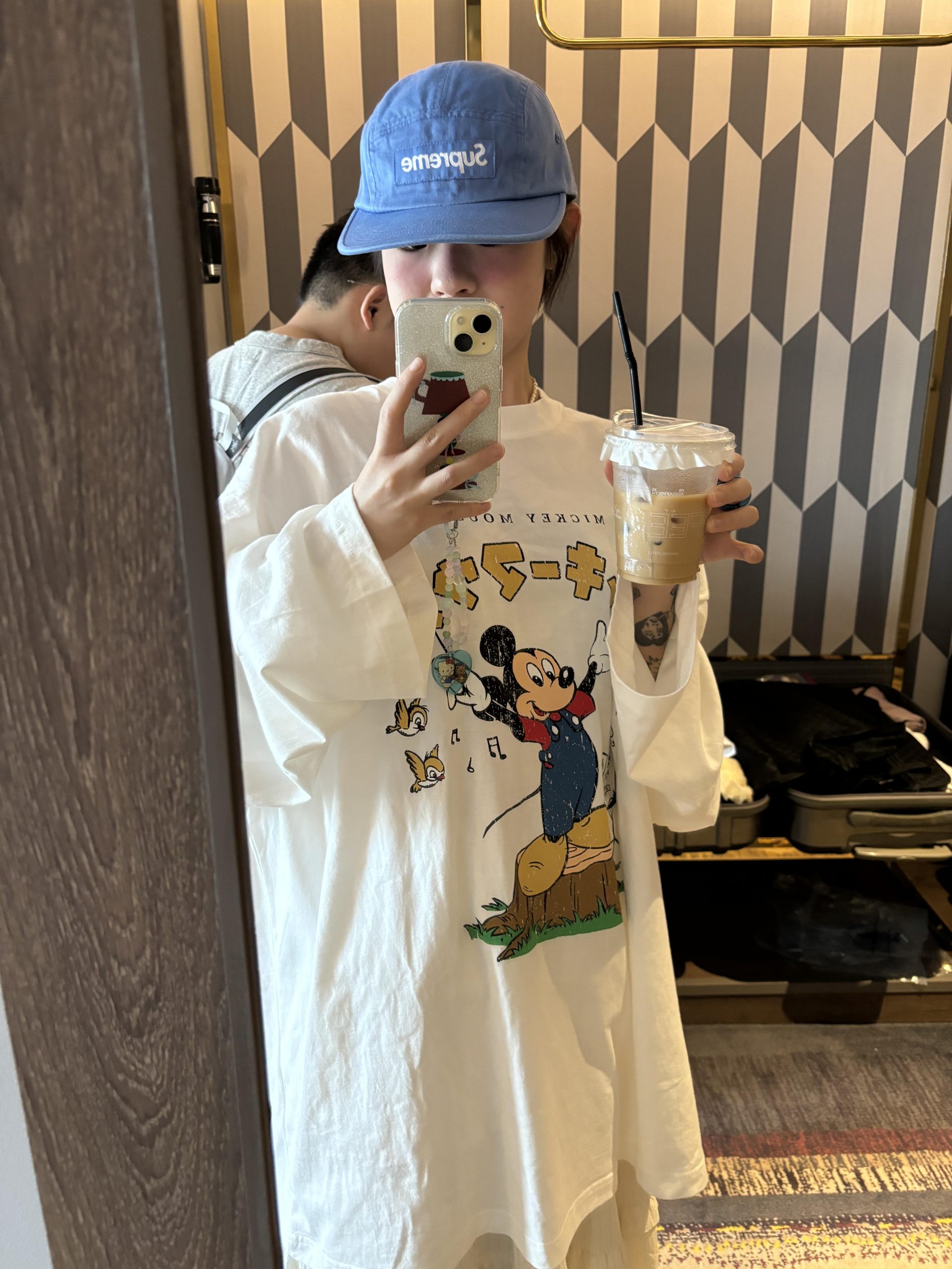 Cartoon Print Casual Oversized Long Sleeve T-Shirt for Autumn & Winter - Korean Style, Youthful and Slimming Cotton Tee Cartoon Print Casual Oversized Long Sleeve T-Shirt for Autumn & Winter - Korean Style, Youthful and Slimming Cotton Tee
