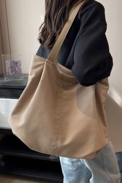 Casual Large-Capacity Women's Shoulder Bag - Versatile Commuter Tote for College Students