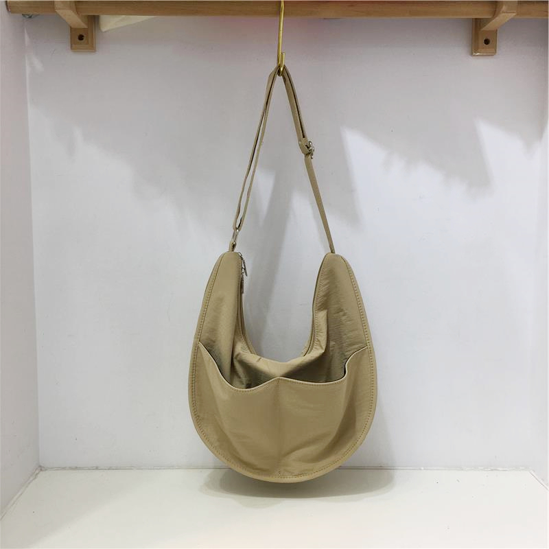 Casual Nylon Canvas Dumpling Bag in Japanese and Korean Style for Commuting - Small Crossbody Shoulder Bag Casual Nylon Canvas Dumpling Bag in Japanese and Korean Style for Commuting - Small Crossbody Shoulder Bag
