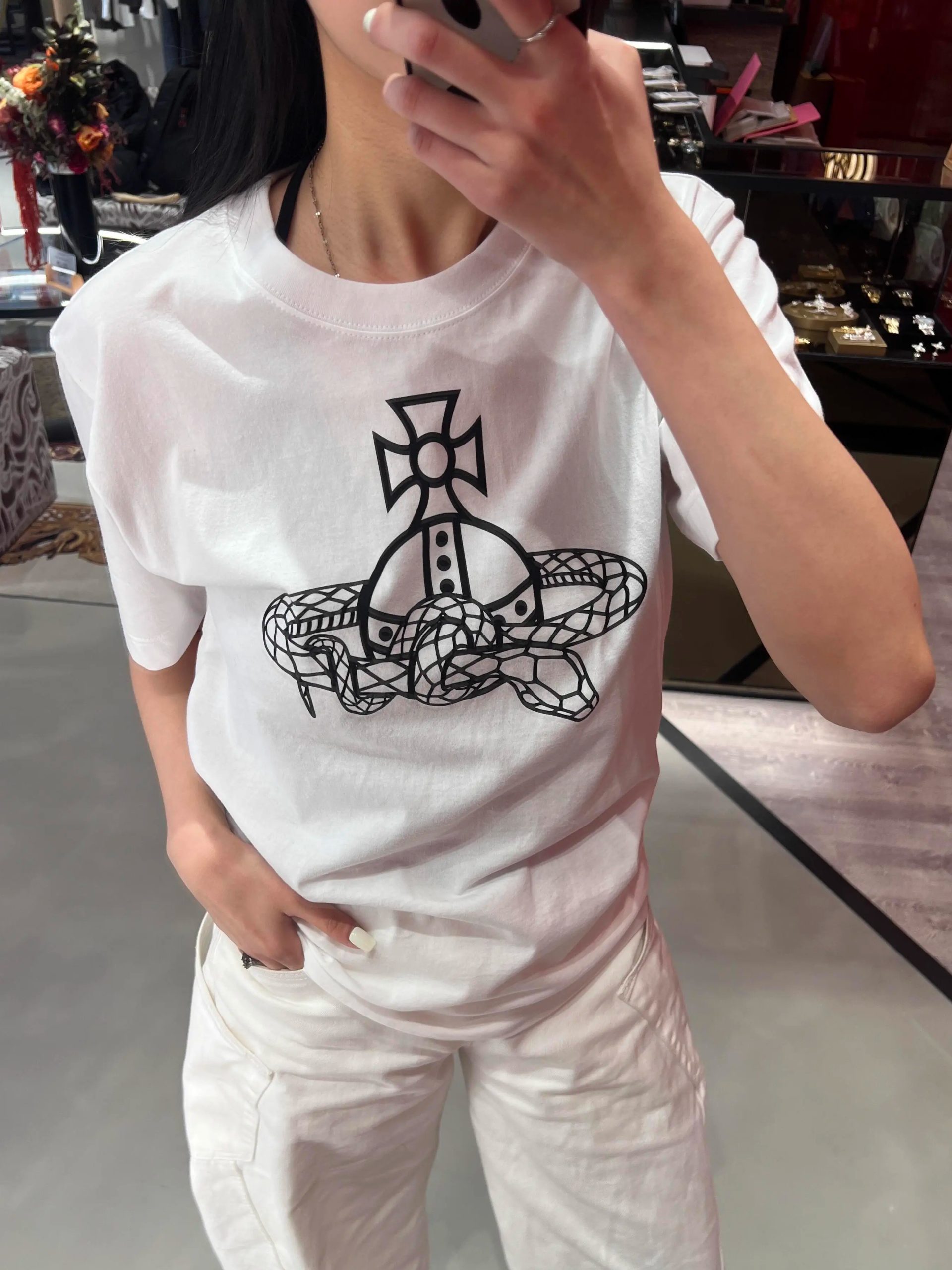 Casual Printed Snake T-Shirt for Women - Loose Fit, Round Neck, Pure Cotton - 25SS South Korea INS Limited Edition Casual Printed Snake T-Shirt for Women - Loose Fit, Round Neck, Pure Cotton - 25SS South Korea INS Limited Edition