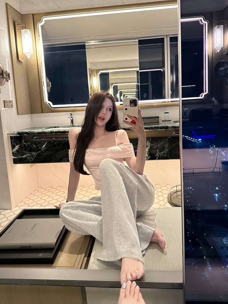 Casual Summer Loose Elastic Drawstring Sweatpants for Women - Gray Sports Pants with Freedom and Laziness Level Design Casual Summer Loose Elastic Drawstring Sweatpants for Women - Gray Sports Pants with Freedom and Laziness Level Design