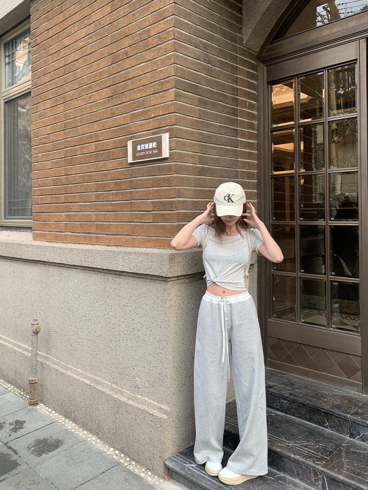 Casual Summer Loose Elastic Drawstring Sweatpants for Women - Gray Sports Pants with Freedom and Laziness Level Design Casual Summer Loose Elastic Drawstring Sweatpants for Women - Gray Sports Pants with Freedom and Laziness Level Design