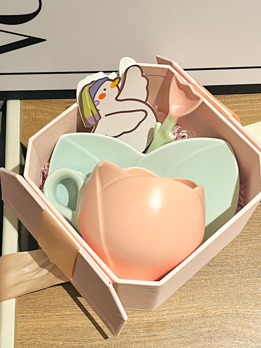 Ceramic Tulip-Shaped Coffee Cup with Saucer - Aesthetic Relief Design for Office and Home, Perfect Gift for Stylish Girls Ceramic Tulip-Shaped Coffee Cup with Saucer - Aesthetic Relief Design for Office and Home, Perfect Gift for Stylish Girls