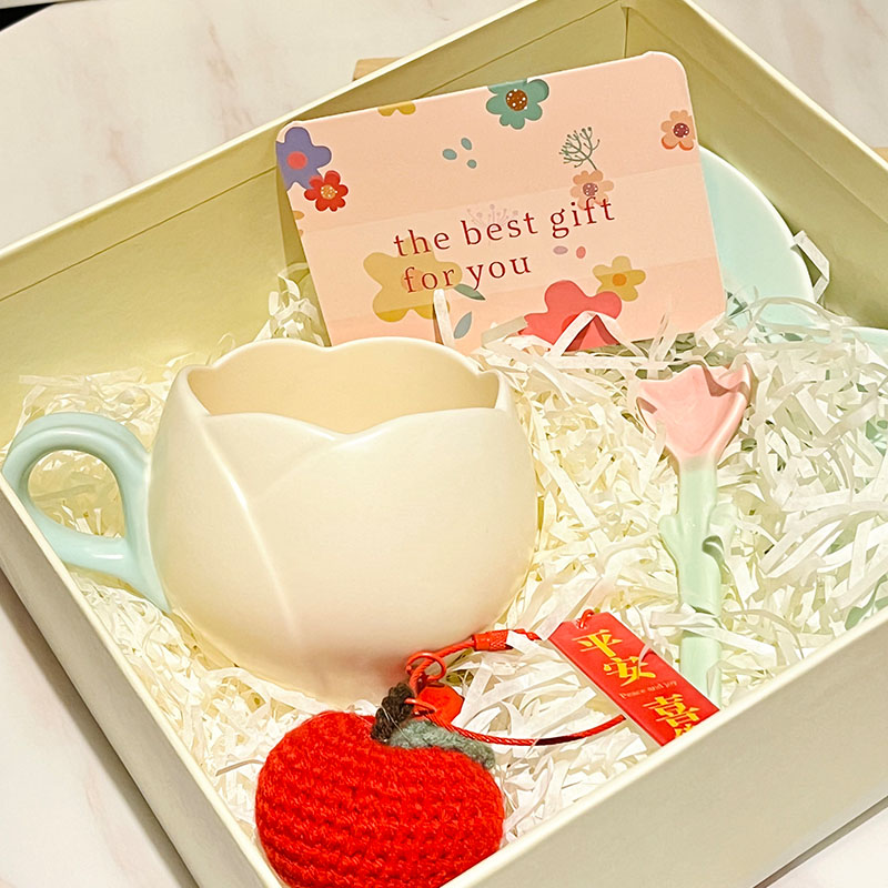 Ceramic Tulip-Shaped Coffee Cup with Saucer - Aesthetic Relief Design for Office and Home, Perfect Gift for Stylish Girls Ceramic Tulip-Shaped Coffee Cup with Saucer - Aesthetic Relief Design for Office and Home, Perfect Gift for Stylish Girls