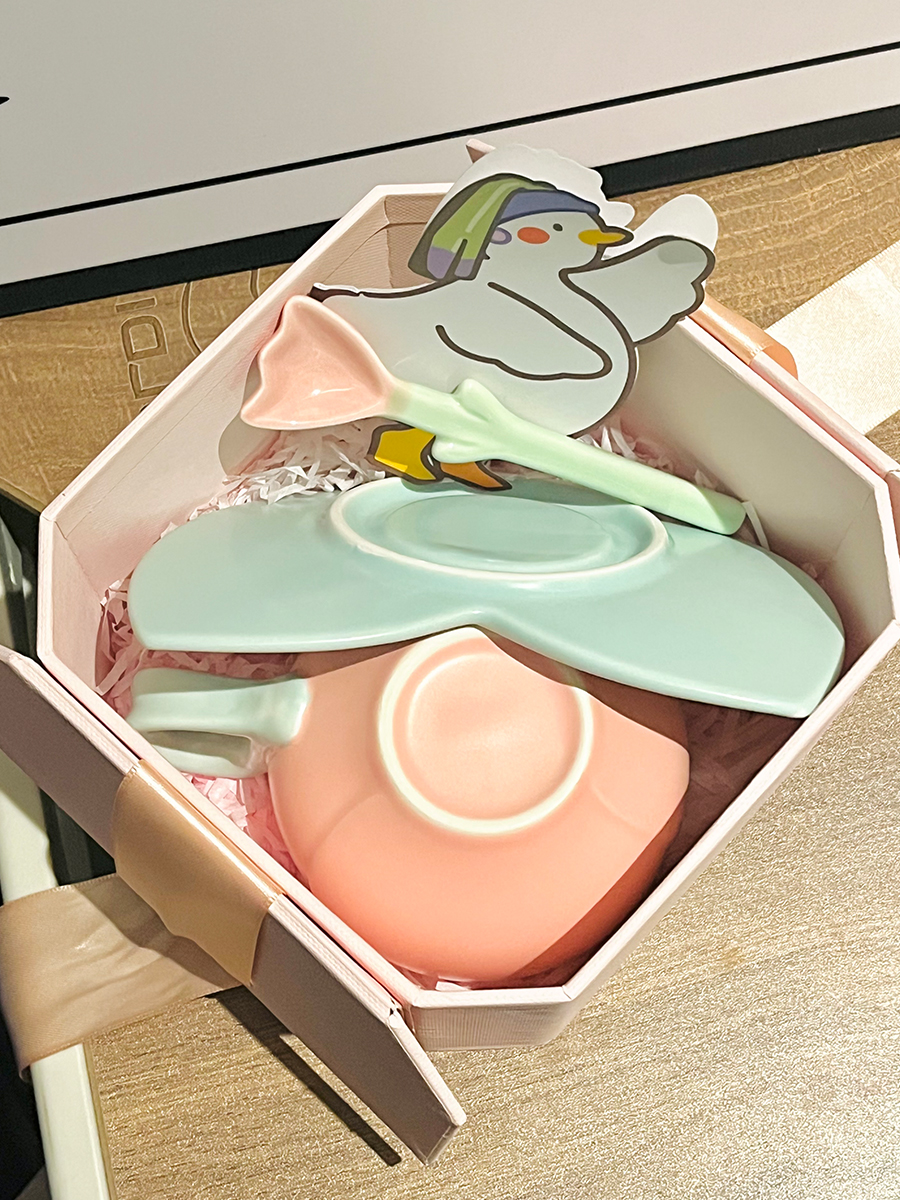 Ceramic Tulip-Shaped Coffee Cup with Saucer - Aesthetic Relief Design for Office and Home, Perfect Gift for Stylish Girls Ceramic Tulip-Shaped Coffee Cup with Saucer - Aesthetic Relief Design for Office and Home, Perfect Gift for Stylish Girls