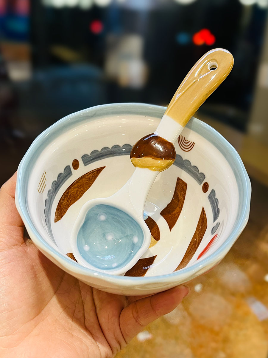 Charming 5-Inch Ceramic Rice Bowl for Girls, High-Quality Ice Cream Dessert Bowl, Sweet Soup Bowl for Everyday Use Charming 5-Inch Ceramic Rice Bowl for Girls, High-Quality Ice Cream Dessert Bowl, Sweet Soup Bowl for Everyday Use