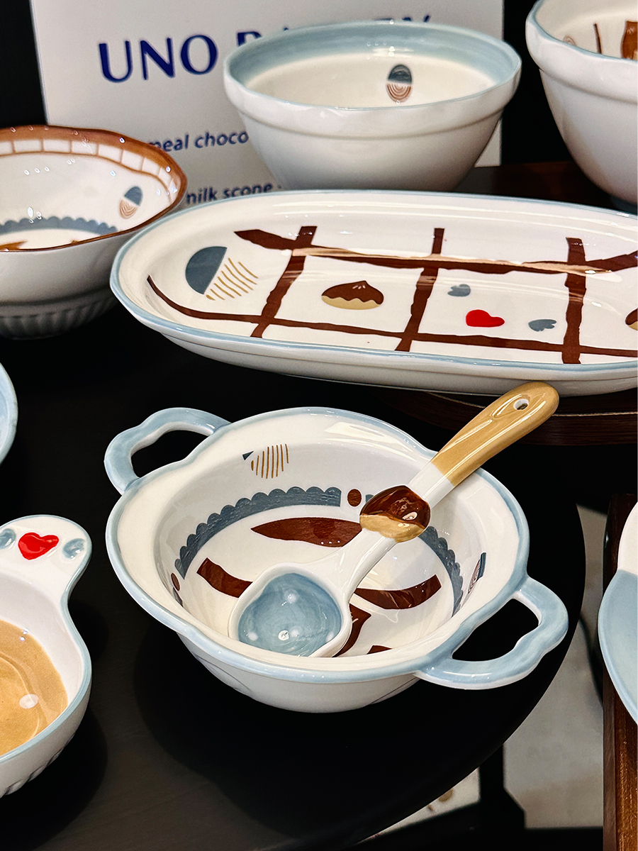 Charming 5-Inch Ceramic Rice Bowl for Girls, High-Quality Ice Cream Dessert Bowl, Sweet Soup Bowl for Everyday Use Charming 5-Inch Ceramic Rice Bowl for Girls, High-Quality Ice Cream Dessert Bowl, Sweet Soup Bowl for Everyday Use