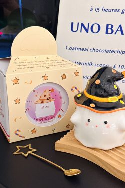 Charming Ceramic Graduation Mug for Girls, Stylish Ghost Design with Lid, Perfect Birthday Party Favor