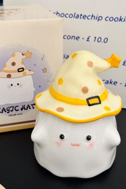 Charming Ceramic Graduation Mug for Girls, Stylish Ghost Design with Lid, Perfect Birthday Party Favor