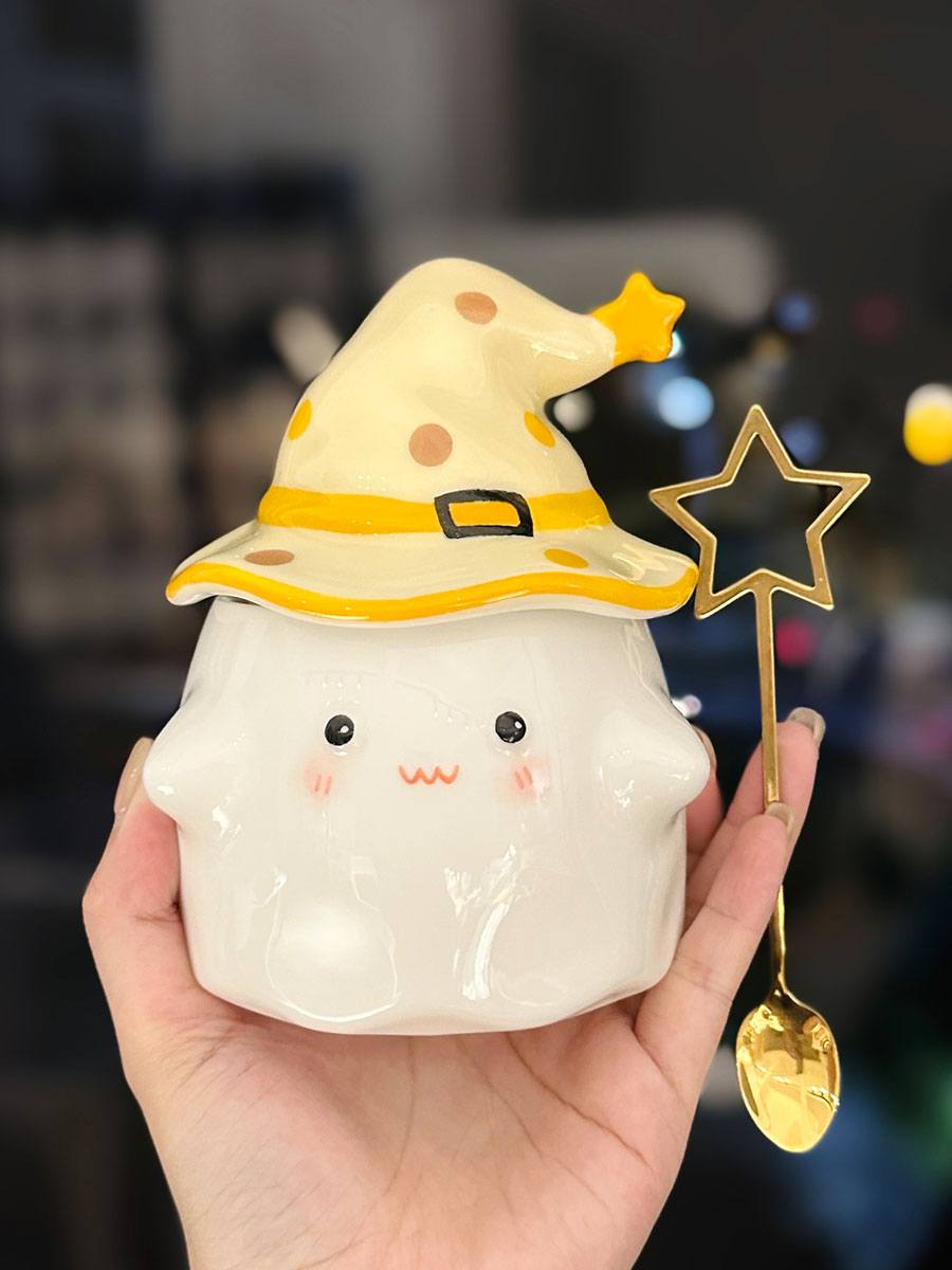 Charming Ceramic Graduation Mug for Girls, Stylish Ghost Design with Lid, Perfect Birthday Party Favor Charming Ceramic Graduation Mug for Girls, Stylish Ghost Design with Lid, Perfect Birthday Party Favor