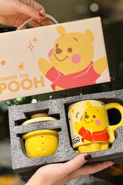 Charming Winnie the Pooh Ceramic Mug with Lid & Filter - Cute Water Separation Cup for Tea Brewing, Perfect for Office Use