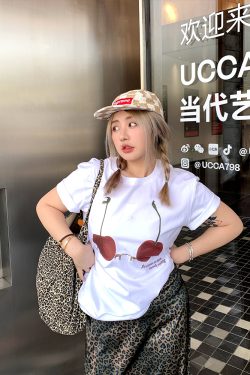 Cherry Print Round Neck Short Sleeve T-Shirt for Women - Versatile Loose Slim Fit Top for Spring/Summer 2025 Fashion