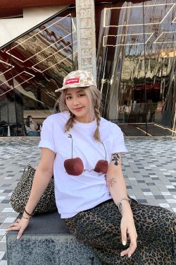 Cherry Print Round Neck Short Sleeve T-Shirt for Women - Versatile Loose Slim Fit Top for Spring/Summer 2025 Fashion