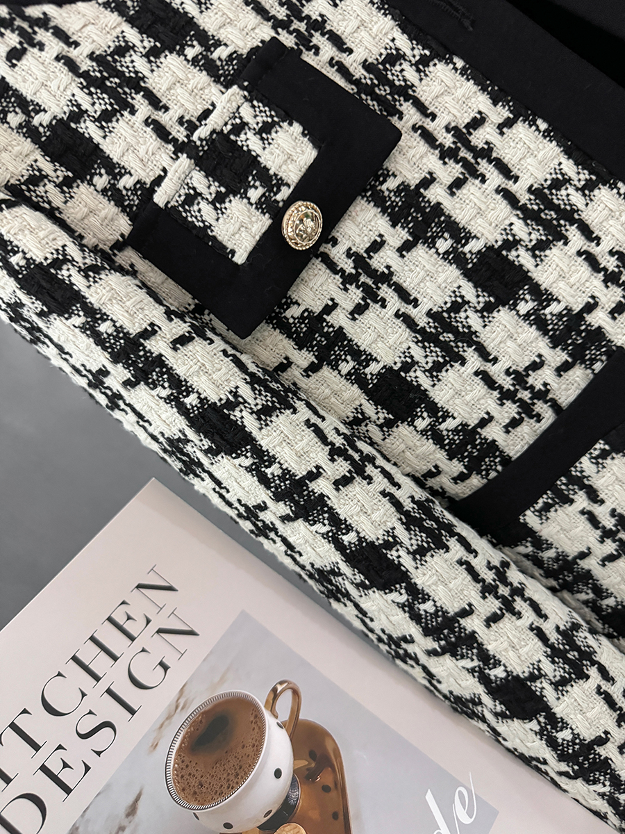 Chic Black and White Check Short Coat for Women - Stylish Blazer for Autumn and Winter 2024 Fashion Chic Black and White Check Short Coat for Women - Stylish Blazer for Autumn and Winter 2024 Fashion