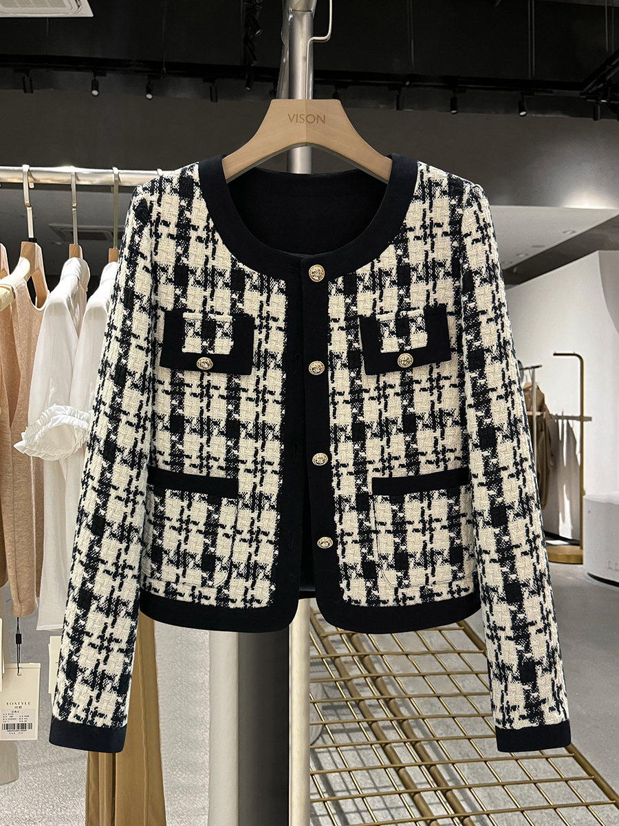 Chic Black and White Check Short Coat for Women - Stylish Blazer for Autumn and Winter 2024 Fashion Chic Black and White Check Short Coat for Women - Stylish Blazer for Autumn and Winter 2024 Fashion