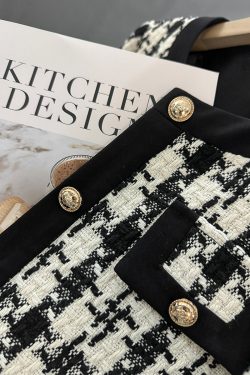 Chic Black and White Check Short Coat for Women - Stylish Blazer for Autumn and Winter 2024 Fashion