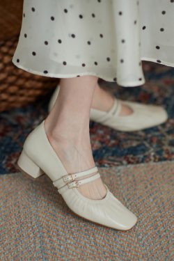 Chic Genuine Leather Mary Jane Shoes for Women - Mid-Heel Square Toe Flats - Stylish Summer Grandma Shoes