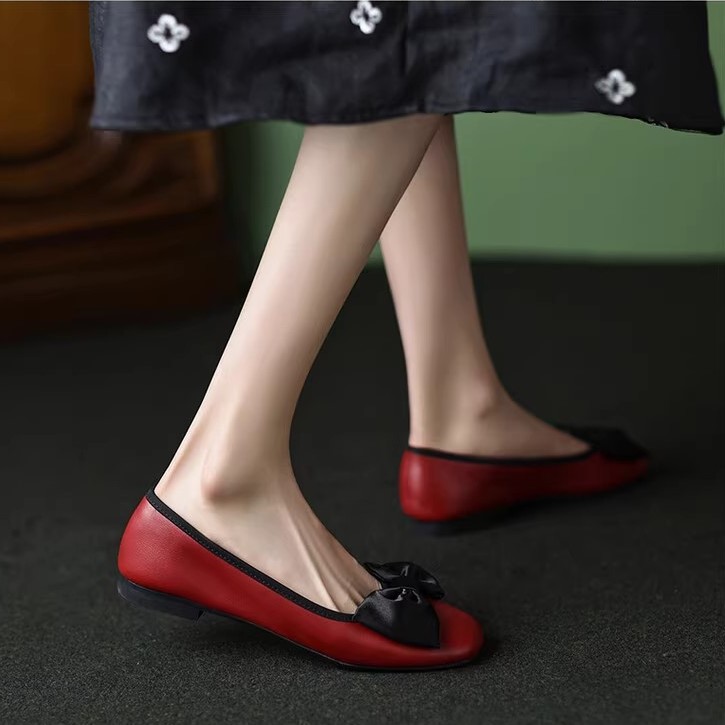 Chic Italian Bow Shallow Mouth Flat Loafers for Women - Versatile Genuine Leather Single Shoes in Fashionable Style Chic Italian Bow Shallow Mouth Flat Loafers for Women - Versatile Genuine Leather Single Shoes in Fashionable Style