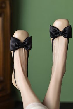 Chic Italian Bow Shallow Mouth Flat Loafers for Women - Versatile Genuine Leather Single Shoes in Fashionable Style