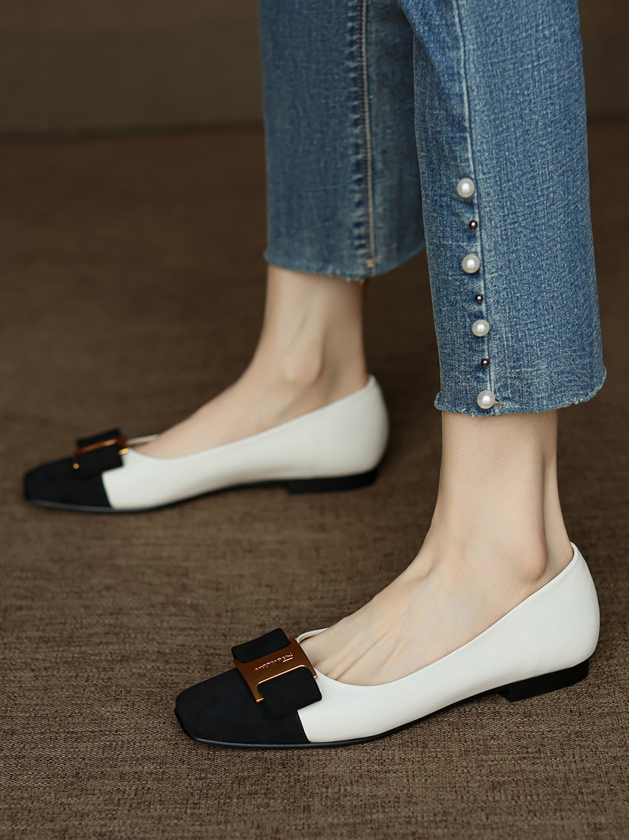 Chic Italian Color-Block Square-Toe Flats - Women's Shallow Mouth Shoes in Chanel Style, Perfect for Everyday Wear Chic Italian Color-Block Square-Toe Flats - Women's Shallow Mouth Shoes in Chanel Style, Perfect for Everyday Wear