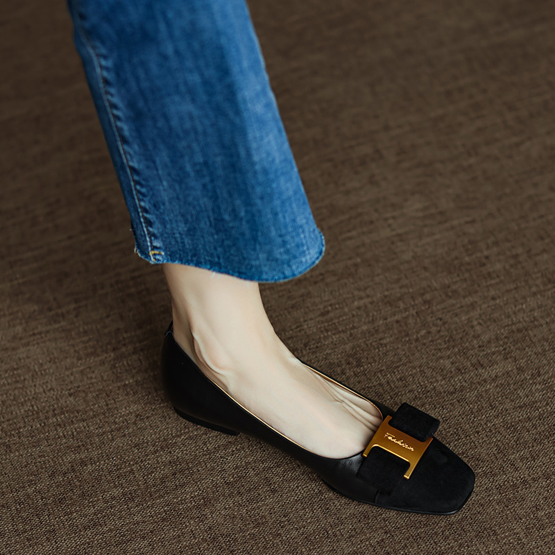 Chic Italian Color-Block Square-Toe Flats - Women's Shallow Mouth Shoes in Chanel Style, Perfect for Everyday Wear Chic Italian Color-Block Square-Toe Flats - Women's Shallow Mouth Shoes in Chanel Style, Perfect for Everyday Wear