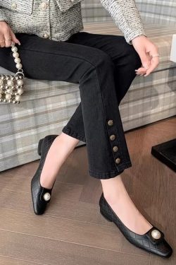 Chic Pearl Mom Shoes - Italian Flat Low-Heeled Shoes for Women, French Elegance, Chanel-Inspired, Trendy Fashion Footwear