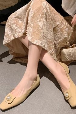 Chic Pearl Mom Shoes - Italian Flat Low-Heeled Shoes for Women, French Elegance, Chanel-Inspired, Trendy Fashion Footwear