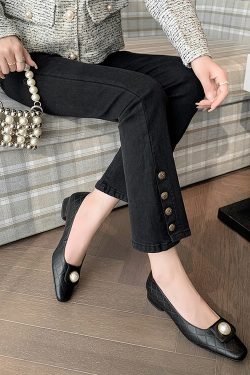 Chic Pearl Mom Shoes - Italian Flat Low-Heeled Shoes for Women, French Elegance, Chanel-Inspired, Trendy Fashion Footwear