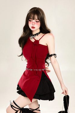 Chic Red Off-Shoulder Top for Women - Summer Y2K Slim-Fit Sleeveless T-Shirt, Waist-Cinching Concert Outfit