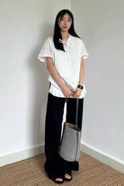 Chic Retro Hong Kong Style V-Neck Tie Design Short Sleeve Top for Women - Loose Casual White Summer Shirt