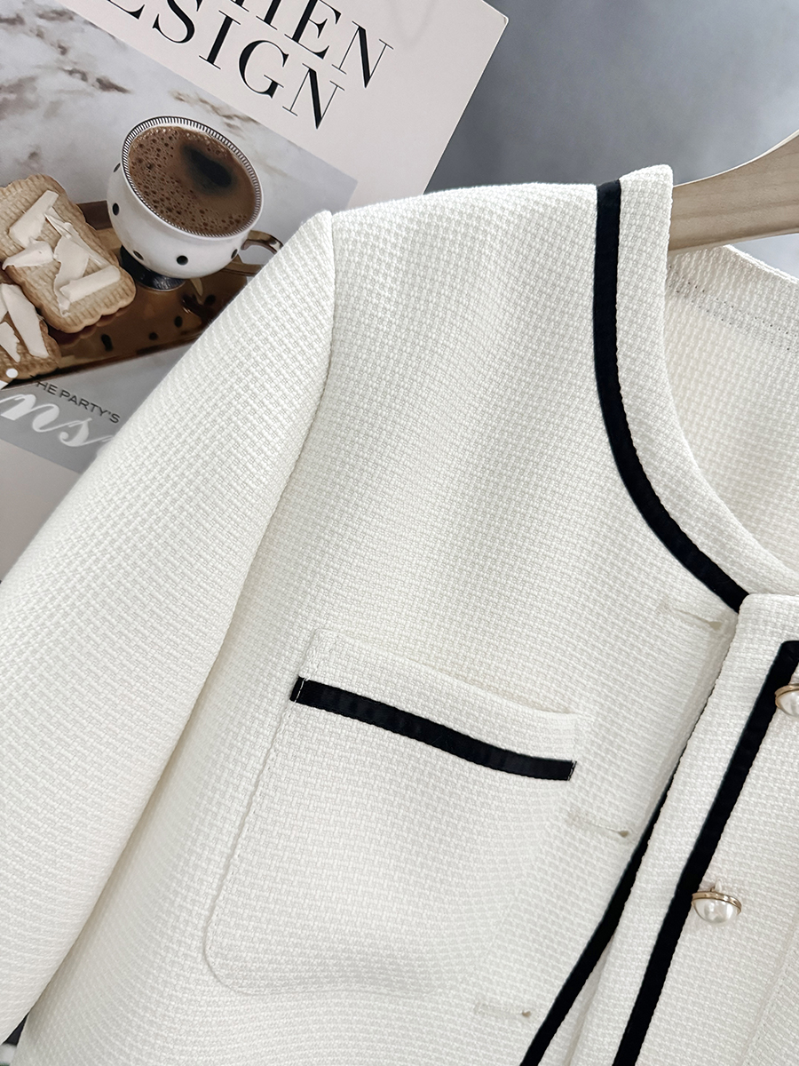 Chic White French Style Short Sleeve Blazer for Women - Summer Lightweight 2025 Fashion Elegant Suit Chic White French Style Short Sleeve Blazer for Women - Summer Lightweight 2025 Fashion Elegant Suit