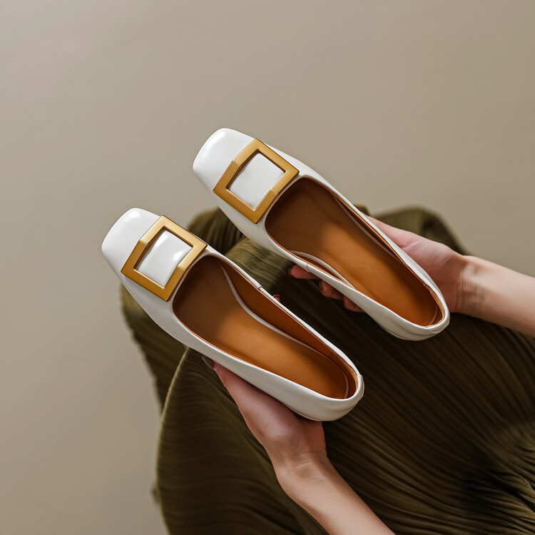 Chic Women's Slip-On Low-Heeled Shoes with Square Buckle - French British Style Versatile Design for Effortless Fashion Chic Women's Slip-On Low-Heeled Shoes with Square Buckle - French British Style Versatile Design for Effortless Fashion