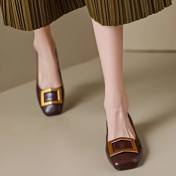 Chic Women's Slip-On Low-Heeled Shoes with Square Buckle - French British Style Versatile Design for Effortless Fashion Chic Women's Slip-On Low-Heeled Shoes with Square Buckle - French British Style Versatile Design for Effortless Fashion