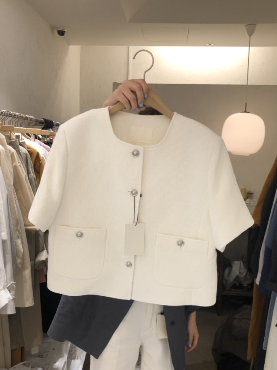 Chic Women's Suit Jacket in Small Fragrant Style - Summer 2025 White Design, Trendy Korean Style Blazer Chic Women's Suit Jacket in Small Fragrant Style - Summer 2025 White Design, Trendy Korean Style Blazer