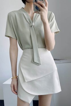 Chiffon Short-Sleeve V-Neck Top with Flowing Ribbons, Elegant Wrinkle-Resistant Summer Shirt for Women, OL Commuting Style 2025