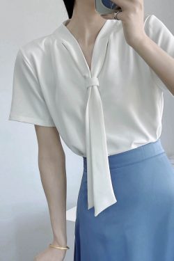 Chiffon Short-Sleeve V-Neck Top with Flowing Ribbons, Elegant Wrinkle-Resistant Summer Shirt for Women, OL Commuting Style 2025